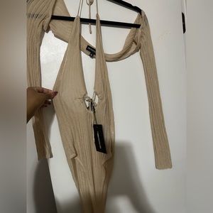 Plt one piece with shoulder sleeves